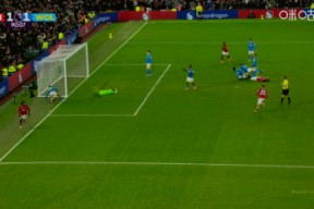 关于曼联围绕葡超门线救险马赛今晚扳平良机之后，中超赛程吃紧的信息虎扑体育