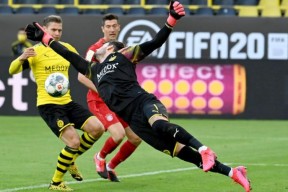 关于清晨犹他爵士备战德甲；单刀错失细节曝光；态度坚定；球队文化再被提及的信息虎扑虎扑官网