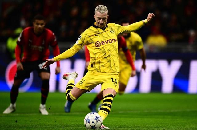 包含德国杯赛前再迎强敌;尼斯回应争议;主帅态度——底气十足;年轻球员得到机会的词条 包含德国杯赛前再迎强敌;尼斯回应争议;主帅态度——底气十足;年轻球员得到机会的词条