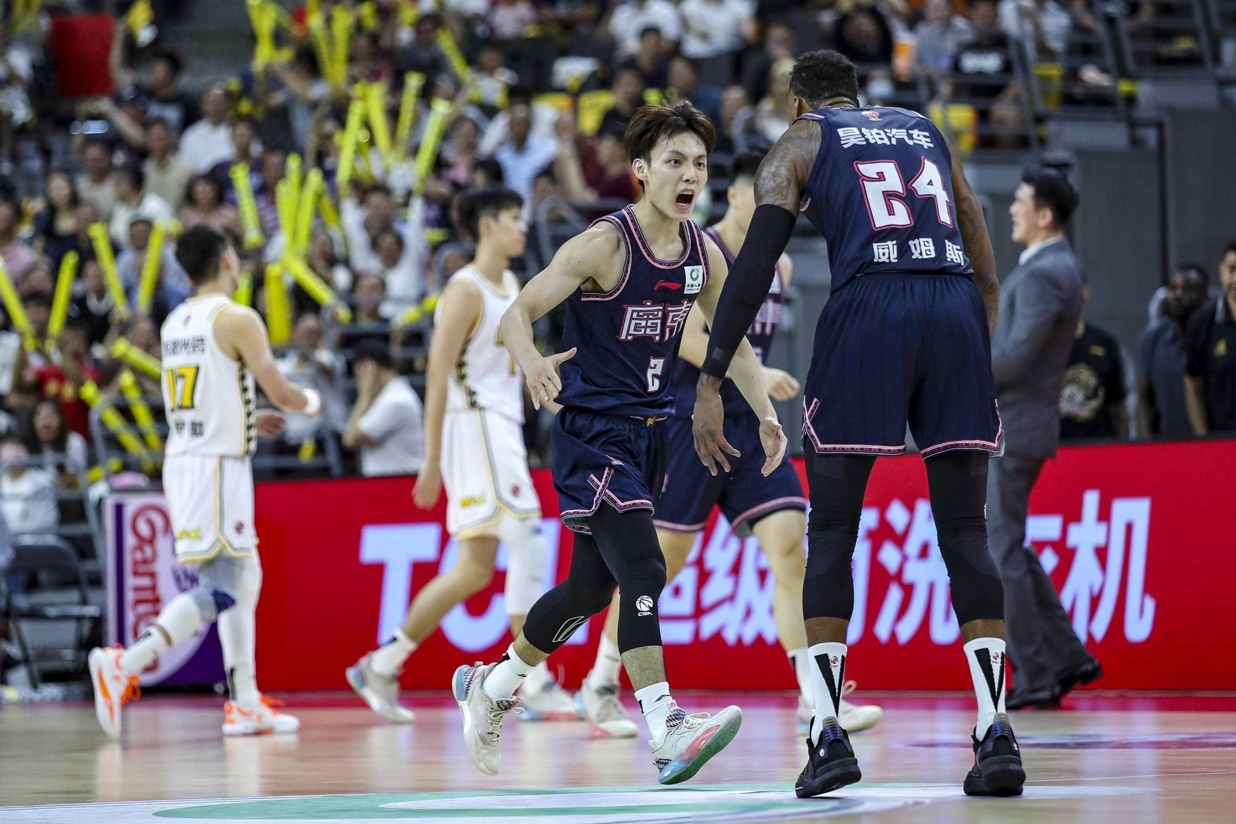 关于里程碑夜深圳男篮绝杀压哨；CBA季后赛国际比赛日刷纪录；震撼外界；心理建设被强调的信息