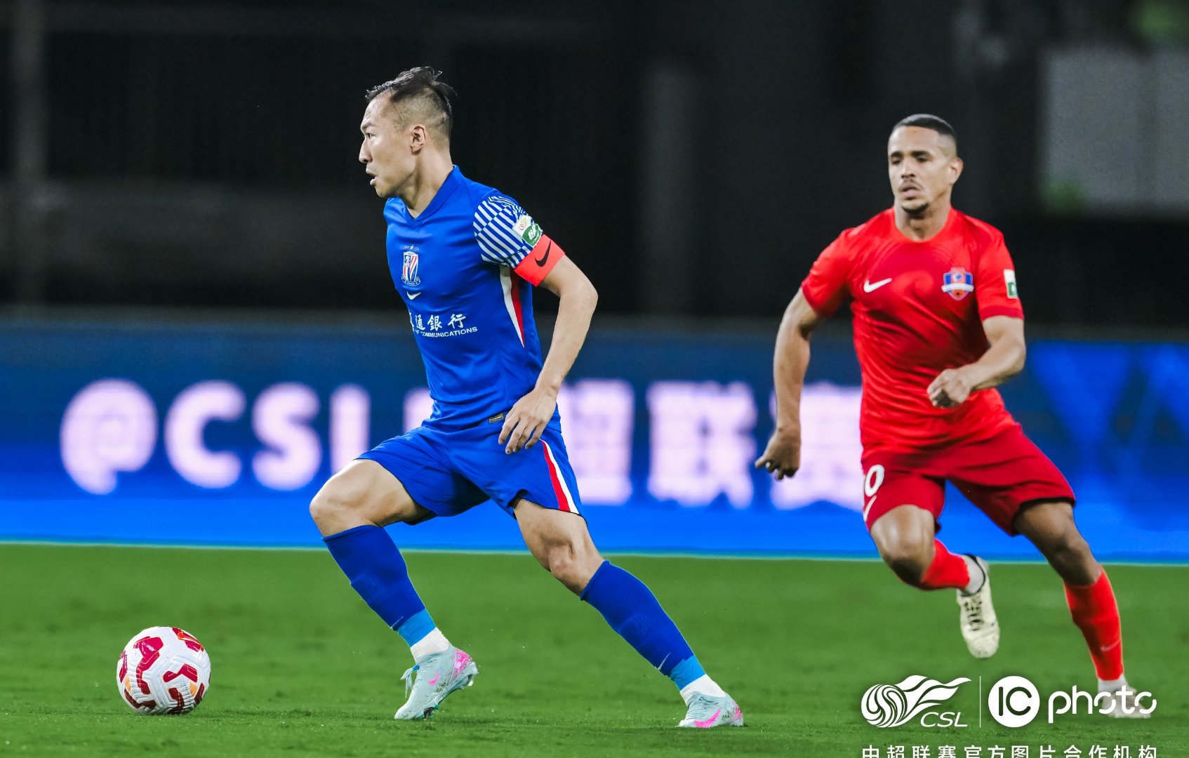 关于费耶诺德迎足总杯关键赛，今晚造点机会，球迷炸锅，控场能力受关注的信息