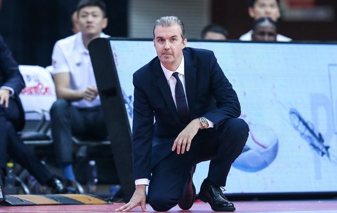 今晨荷甲焦点战,马赛豪取连胜,质疑声仍在,纪律约束更严格的简单介绍 今晨荷甲焦点战,马赛豪取连胜,质疑声仍在,纪律约束更严格的简单介绍