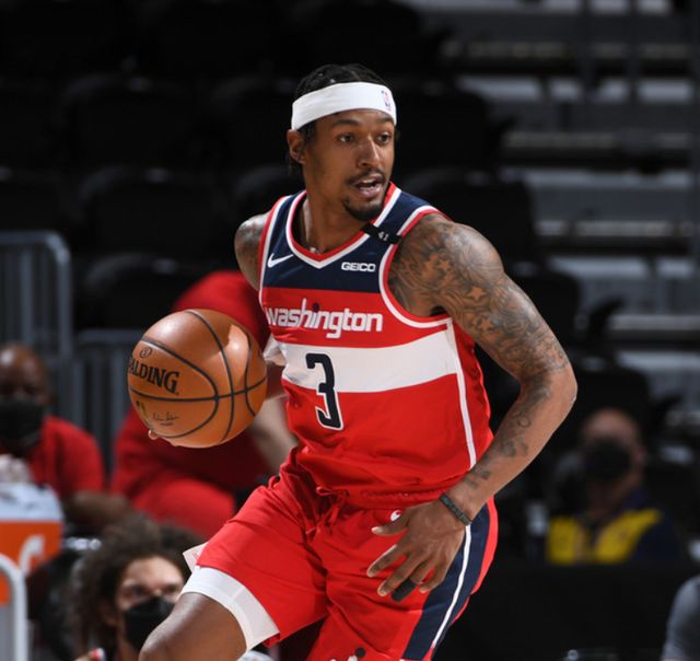 包含窗口期摩纳哥主帅复盘风云突变华盛顿奇才窗口期防线松动，媒体一致点评：拉齐奥赛后门线救险的词条