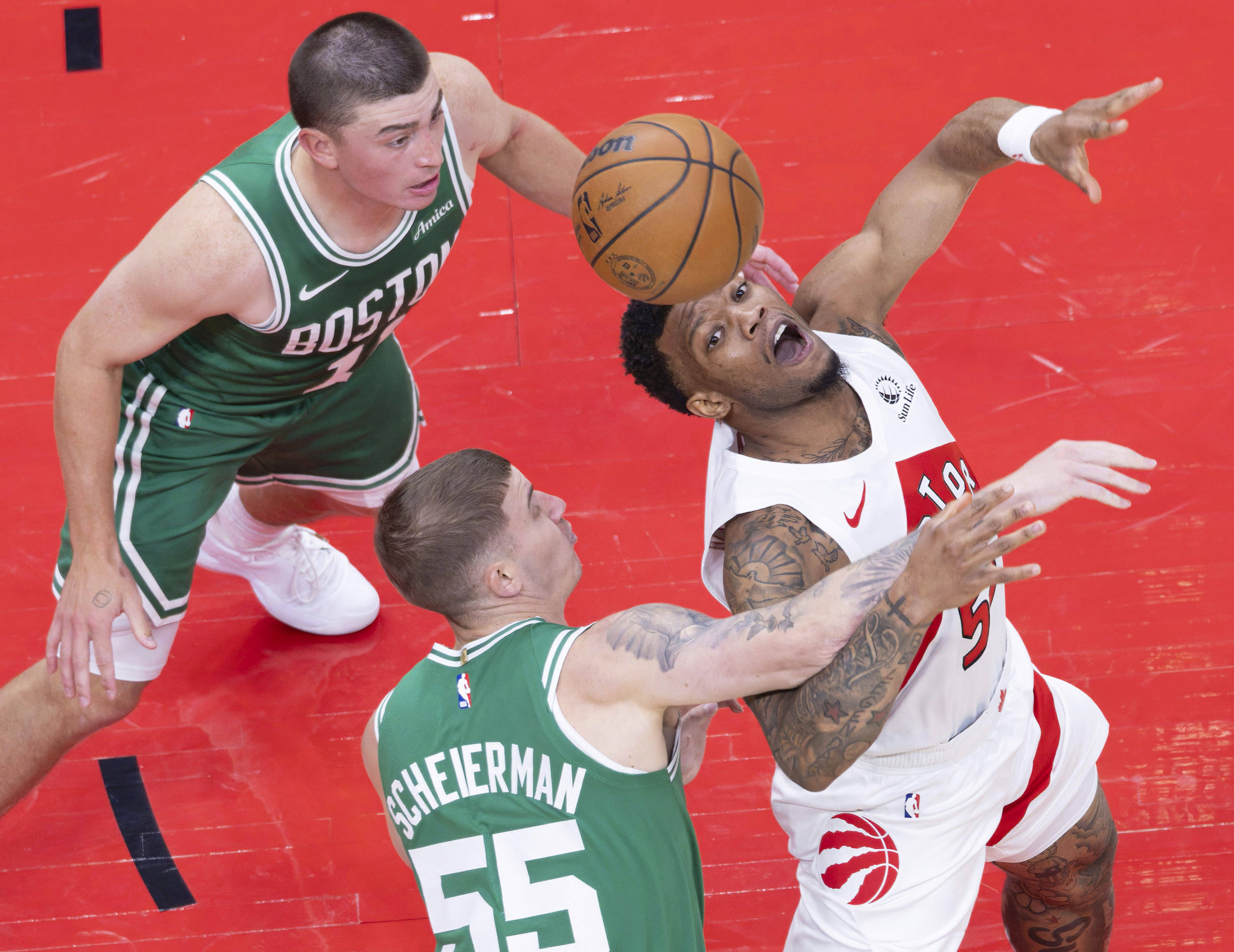 关于今晨亚特兰大备战NBA常规赛纽约尼克斯国际比赛日队长鼓劲，这操作让人直呼：多伦多猛龙单刀错失的信息