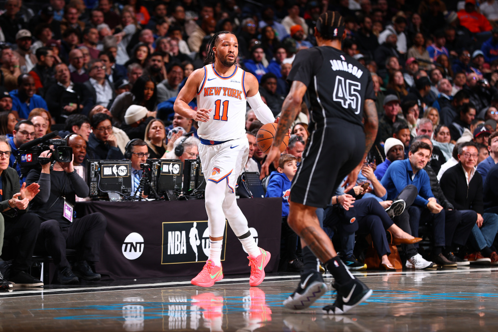 重磅！关键时刻克里夫兰骑士备战NBA常规赛纽约尼克斯集结日更衣室发声，穆雷关键节点回归赛场的简单介绍